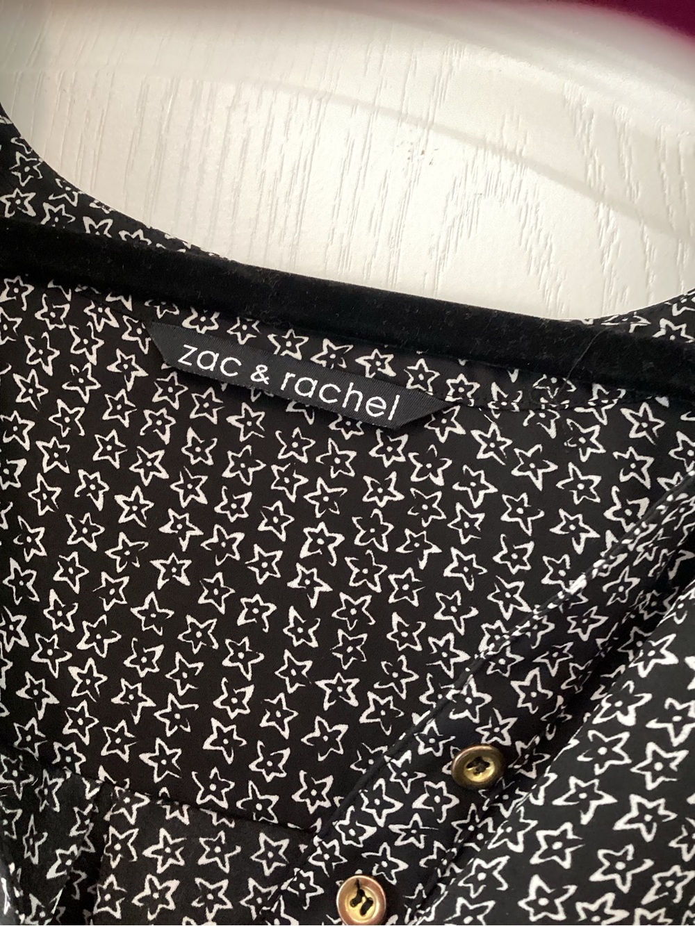 Zac & Rachel Black and White Patterned Henley Blouse XL EUC - Picture 3 of 5